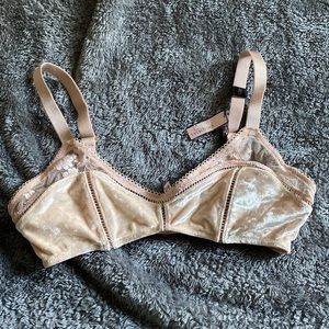 🌸 Victoria Secret Bralette 🌸